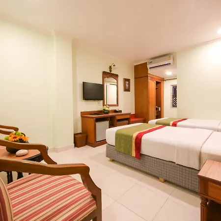 S Lodge Pattaya Formally Sabai Lodge-2