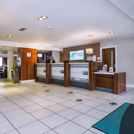 Holiday Inn Express London Gatwick Crawley, An Ihg Hotel-3