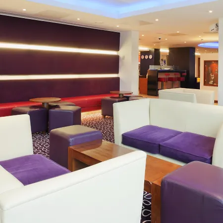 Holiday Inn Express London-Swiss Cottage-3