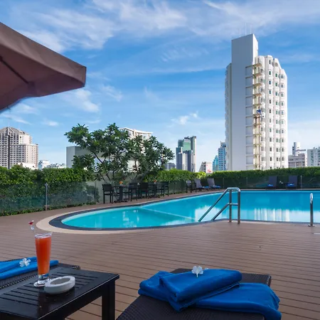 Lohas Residences Sukhumvit 2-3