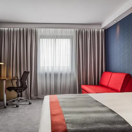 Holiday Inn Express London - Watford Junction By Ihg-2