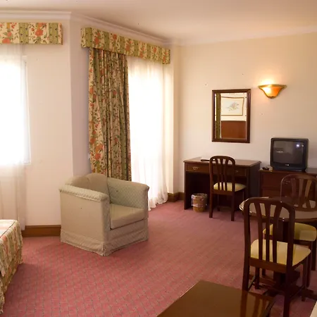 Suite Hotel Jardins Da Ajuda-2