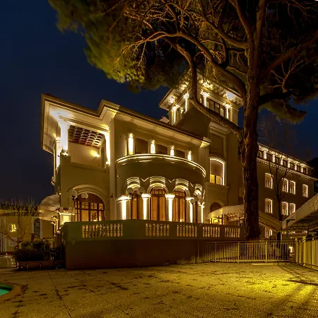 Hotel De La Ville-2