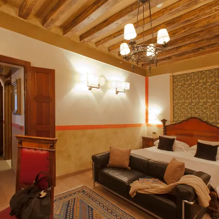Hotel Saturnia & International-2