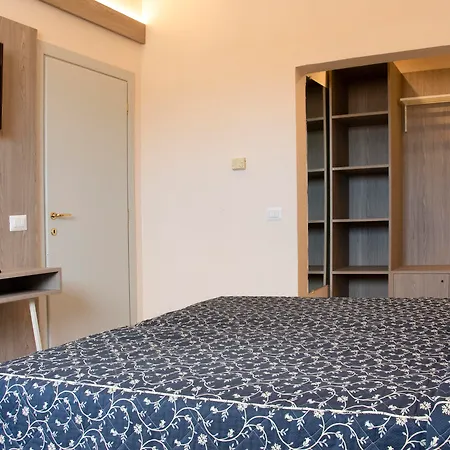 Hotel Mediterraneo-2