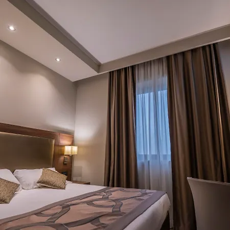 Smart Hotel Holiday-3