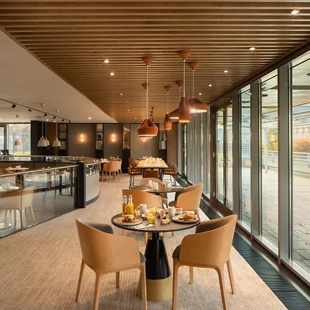 Crowne Plaza Budapest By Ihg-3