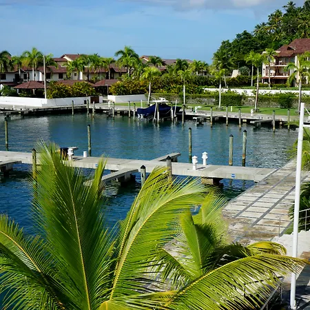 The Bannister Hotel & Yacht Club-3