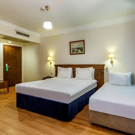 Golden Crown Hotel-2