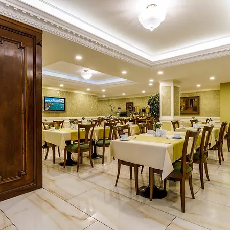 Golden Crown Hotel-3