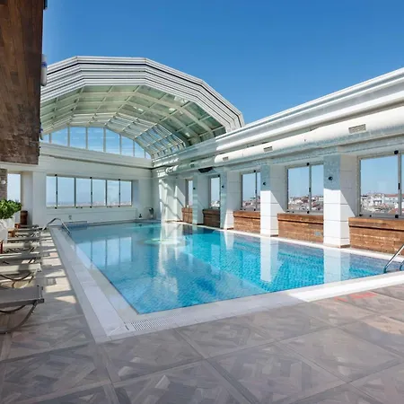 Ramada Plaza By Wyndham Istanbul City Center (Adults Only)-3