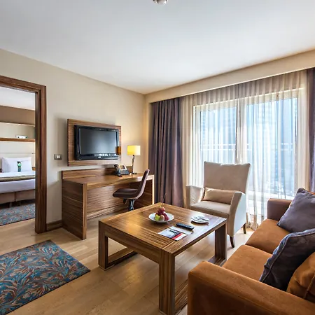 DoubleTree by Hilton Istanbul - Sirkeci-2