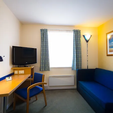 Holiday Inn Express Aberdeen City Centre By Ihg-2