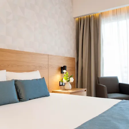 Ajax Hotel-3