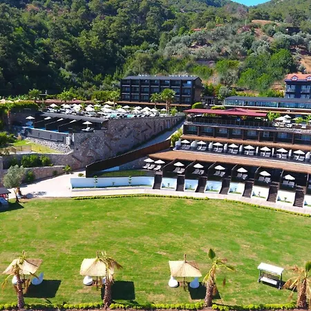 Manaspark Deluxe Hotel-2