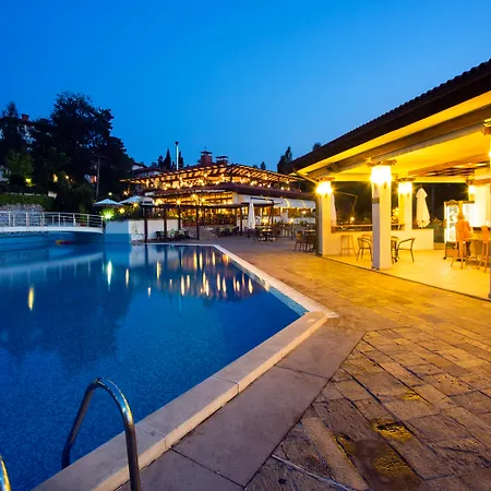 Santa Marina Holiday Village-2