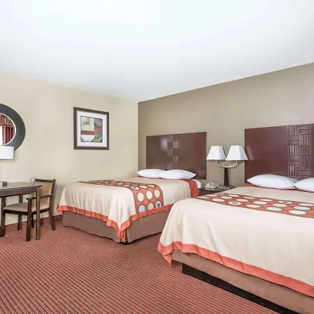 Super 8 By Wyndham Phoenix Downtown-3