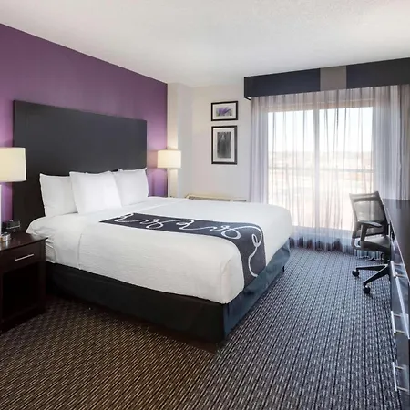 Bloom Hotel-2