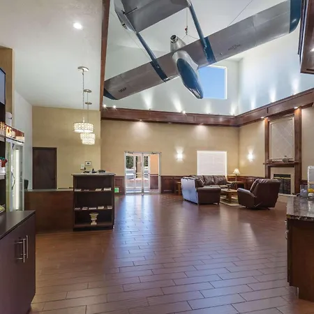 Baymont By Wyndham Colorado Springs-3