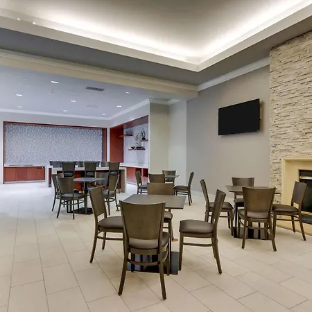 Doubletree By Hilton St. Louis Forest Park-3