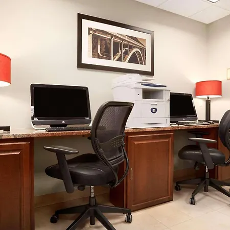 Country Inn & Suites By Radisson, Dearborn, Mi-2