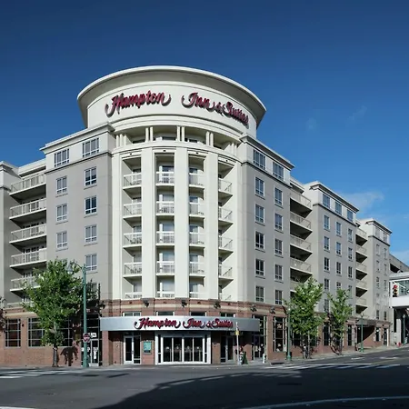 Hampton Inn & Suites Memphis-Beale Street-2