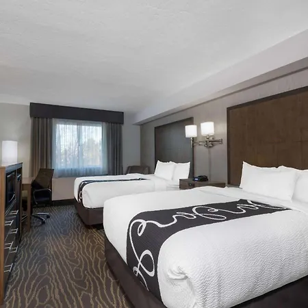 La Quinta By Wyndham Anchorage Airport-3