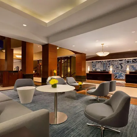 Hilton Chicago Magnificent Mile Suites-2
