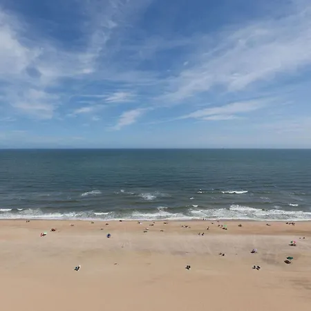 Wyndham Virginia Beach Oceanfront-2