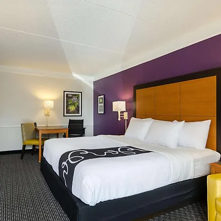 Travelodge By Wyndham Houston Cy-Fair-3