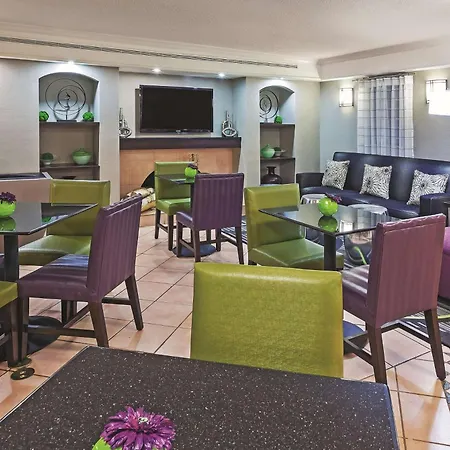 Travelodge By Wyndham Houston Cy-Fair-2