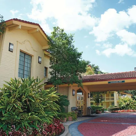 Baymont By Wyndham Houston La Porte-3