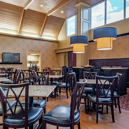 Hampton Inn & Suites Williamsburg-Richmond Road-3