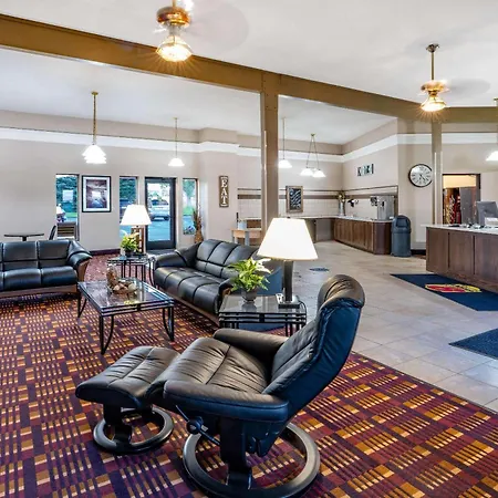 Super 8 By Wyndham Casper West By The River-2