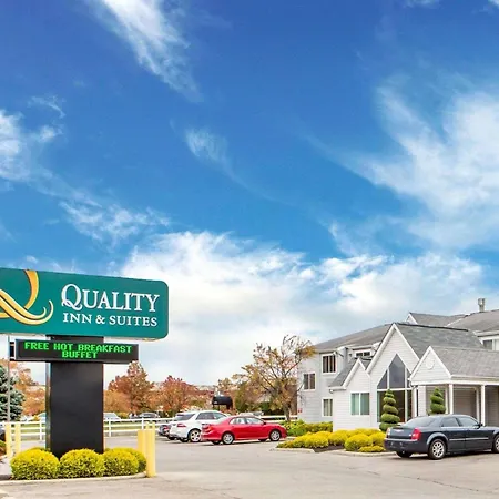 Quality Inn & Suites North-Polaris-2