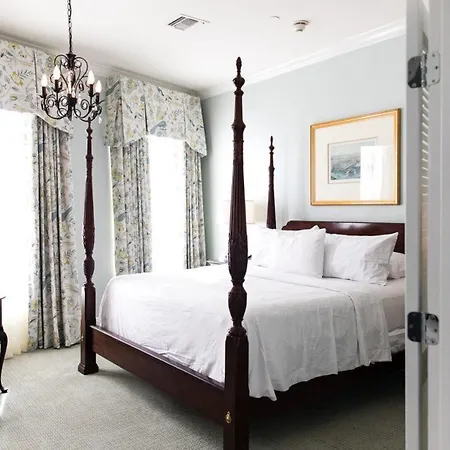 Bienville House Hotel-3