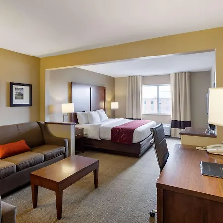Comfort Suites Lincoln North-3
