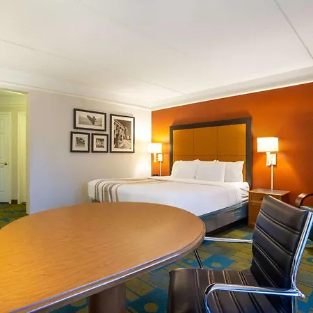 La Quinta By Wyndham Charlotte Airport South-2