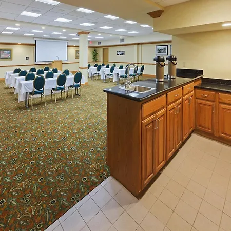 Country Inn & Suites By Radisson, Oklahoma City At Northwest Expressway, Ok-3