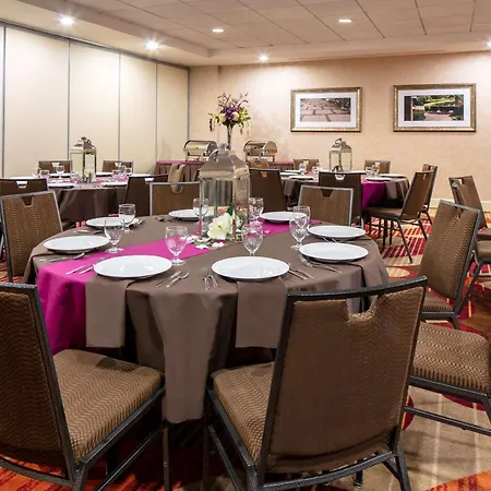 Hilton Garden Inn Omaha West-3