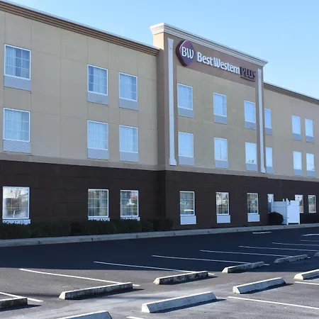 Best Western Plus Brunswick Inn & Suites-2