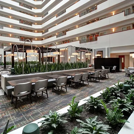 Embassy Suites Little Rock-3