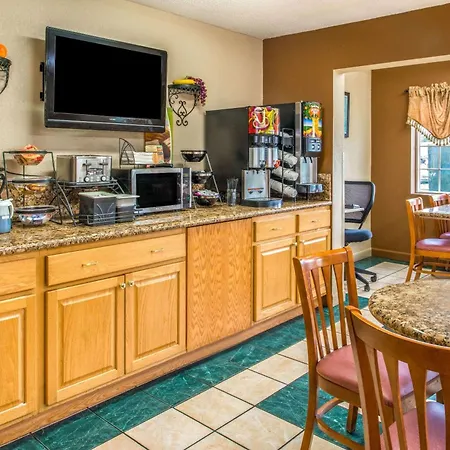 Microtel Inn & Suites Lincoln-2