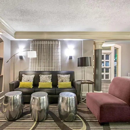 La Quinta Inn By Wyndham Fresno Yosemite-2