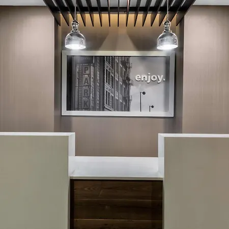 Hampton Inn & Suites Los Angeles/Hollywood, Ca-3