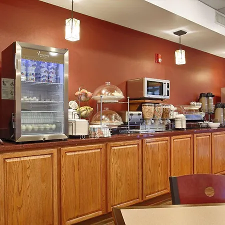 Best Western Plus Tulsa Woodland Hills Hotel&Suites-3