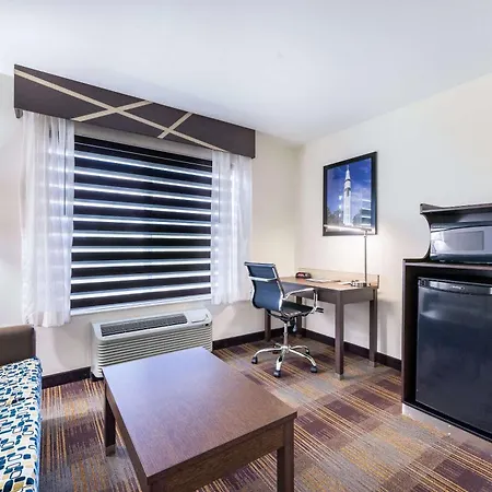 Clarion Pointe Madison-Huntsville-2