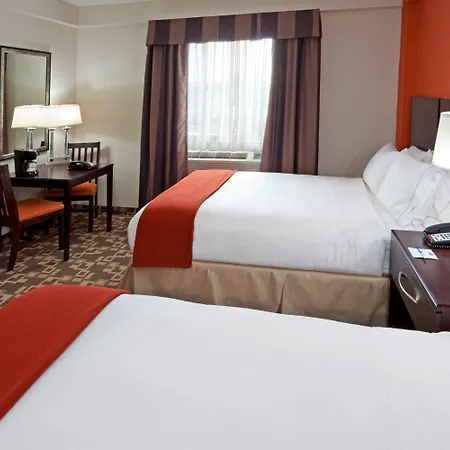 Holiday Inn Express Maspeth By Ihg-3