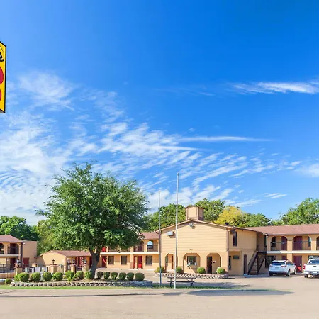 Super 8 By Wyndham Mt. Pleasant Tx-2