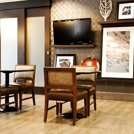 Hampton Inn Doylestown-3